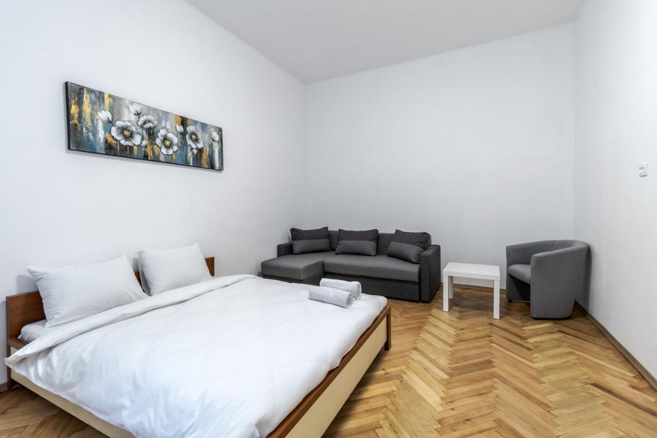 City Shalom Apartment Λβιβ Εξωτερικό φωτογραφία